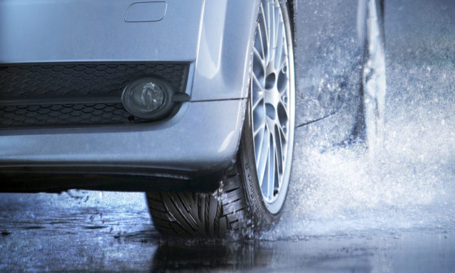 Hydroplaning: What Is It and How You Can Avoid It? - Clean Fuel